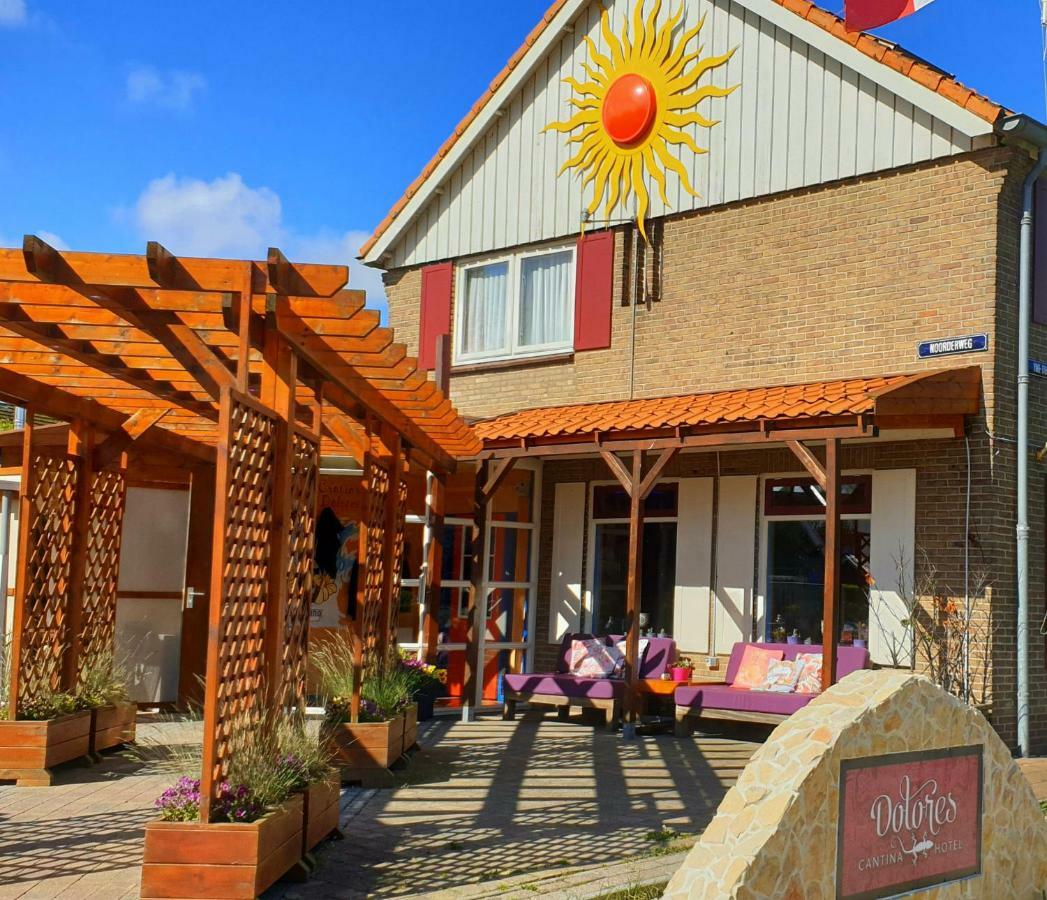 Hotel Dolores Ameland Hollum  Exteriör bild